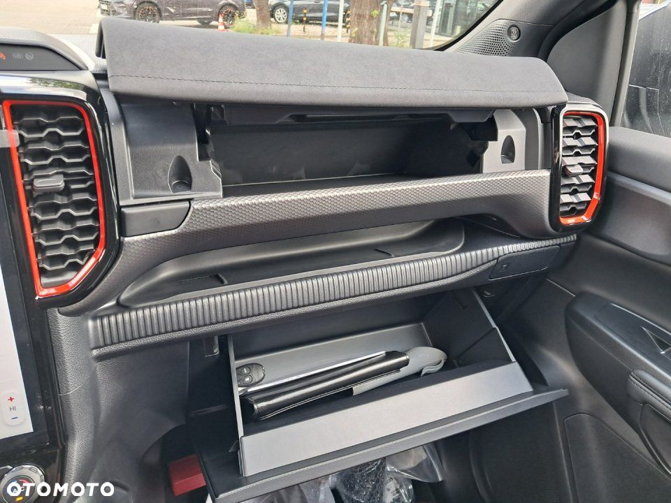 Ford Ranger Raptor - 18