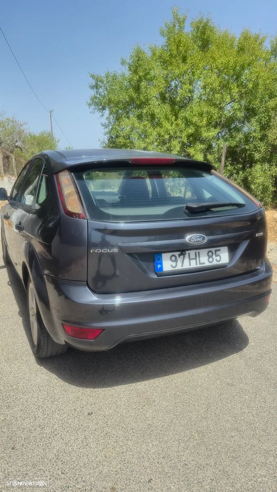 Ford Focus 1.6 TDCi Ghia - 5