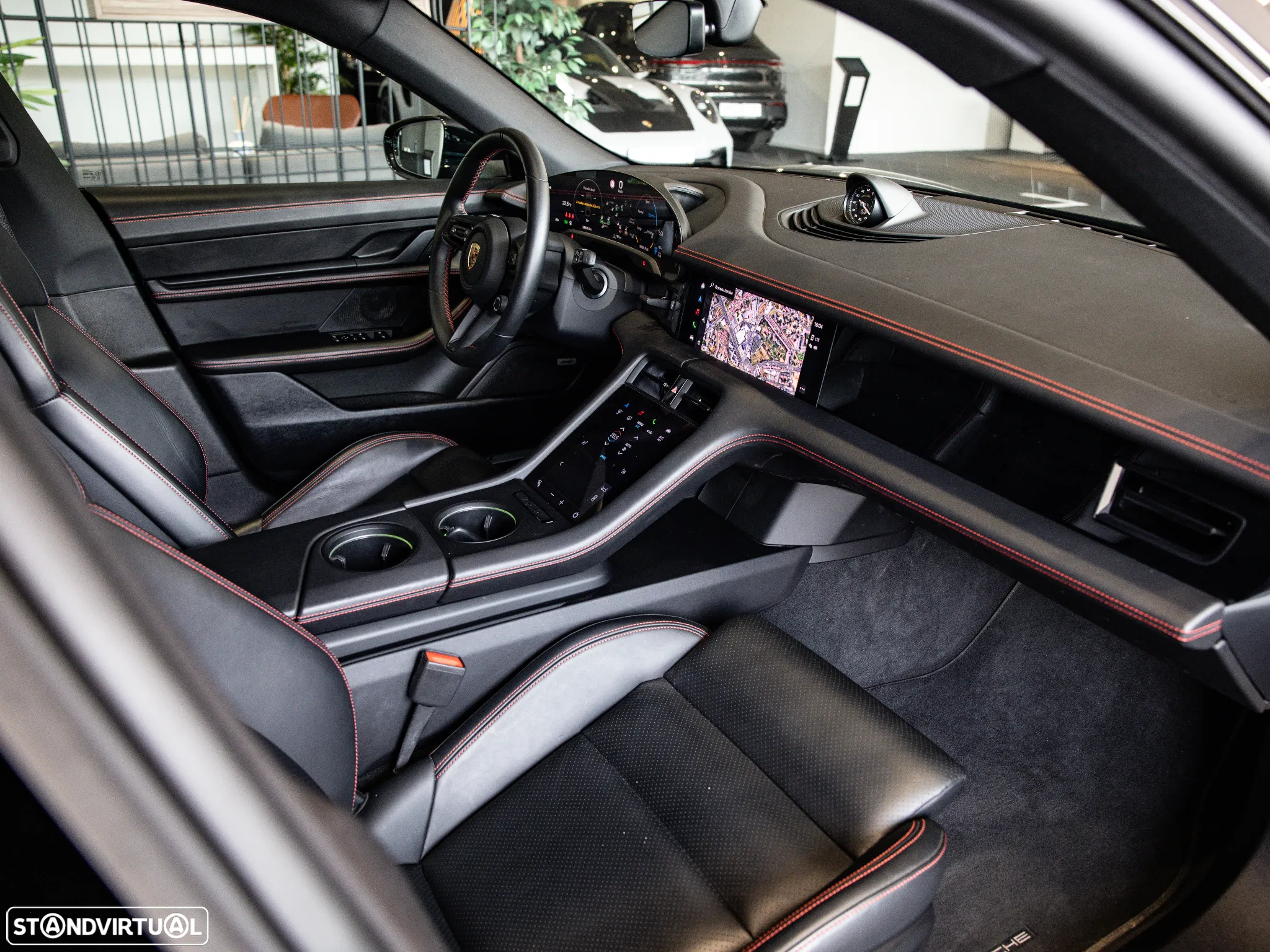 Porsche Taycan 4S - 35