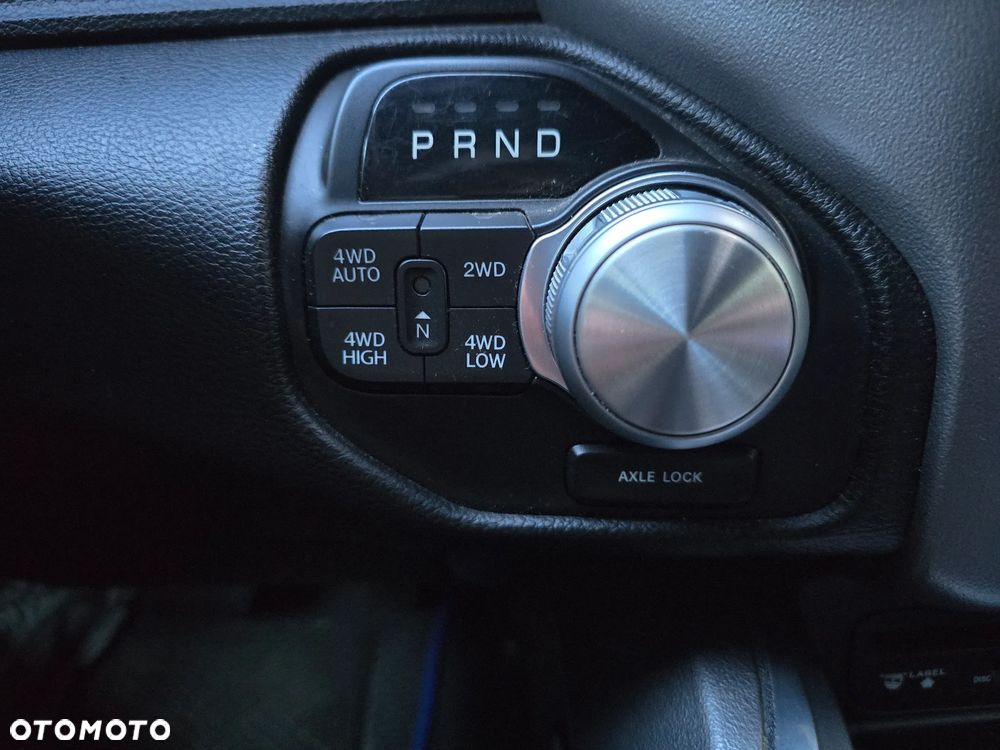 RAM 1500 5.7 Crew Cab Shortbed Laramie Sport - 11