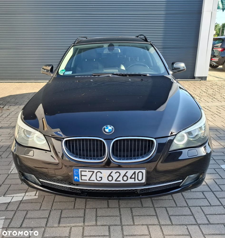 BMW Seria 5 520d Edition Exclusive - 4
