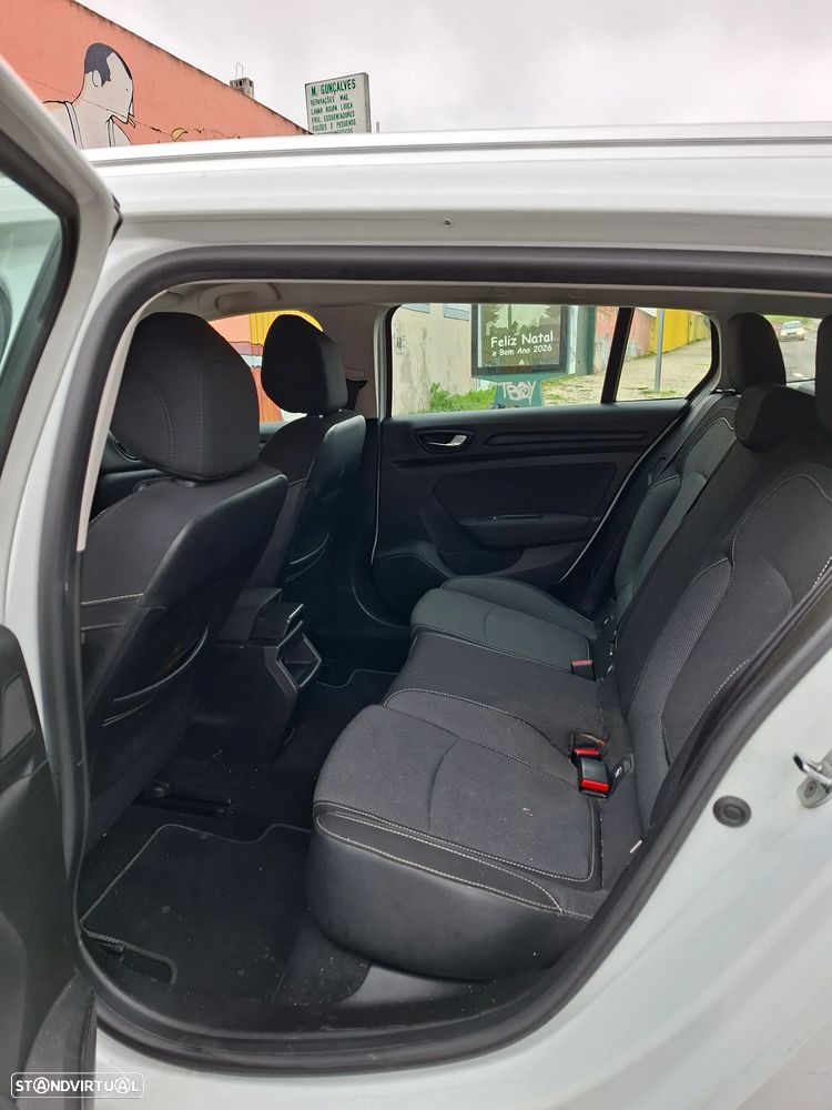 Renault Mégane Sport Tourer 1.5 Blue dCi Zen - 10