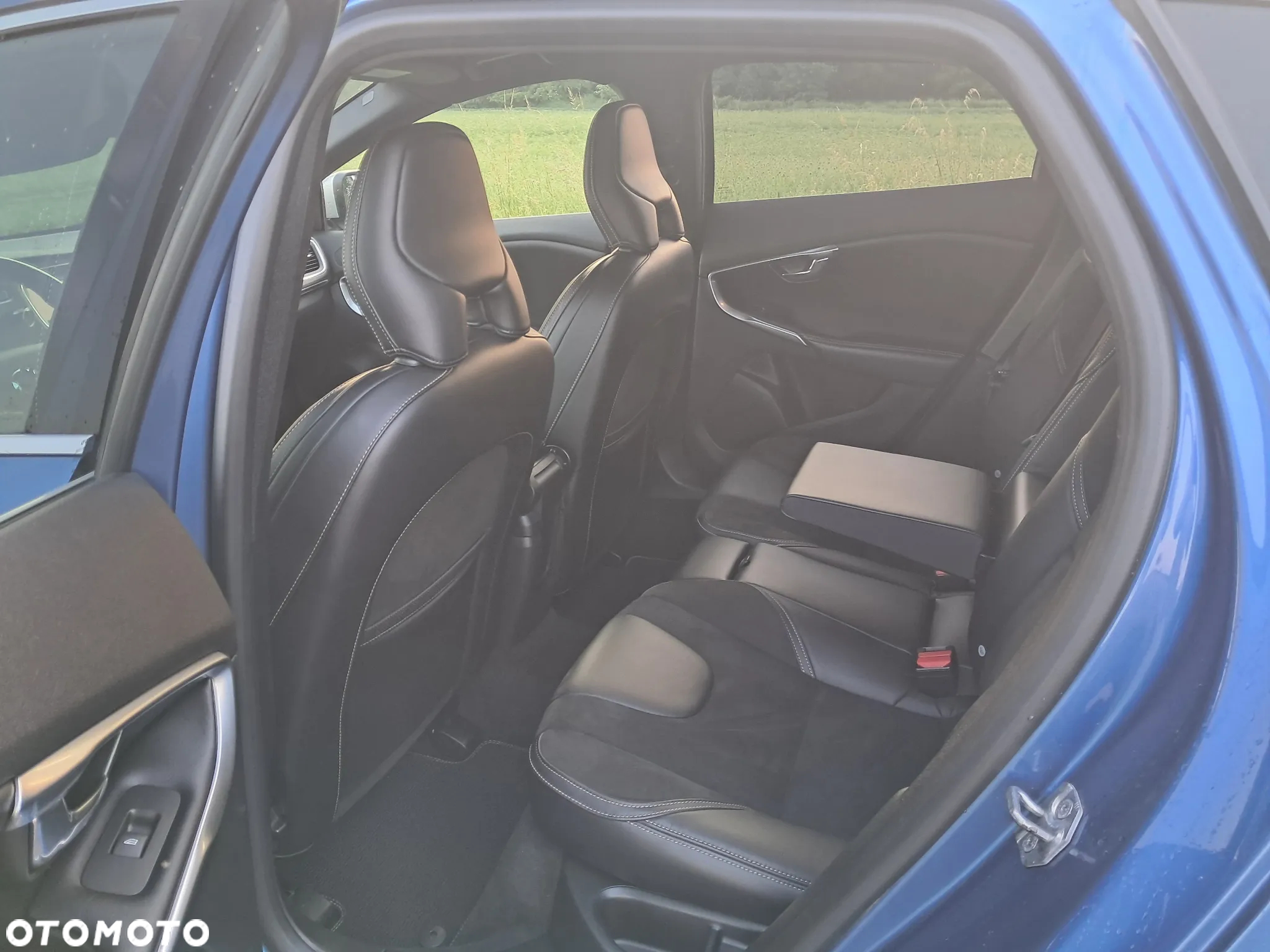 Volvo V40 D2 Geartronic RDesign - 9