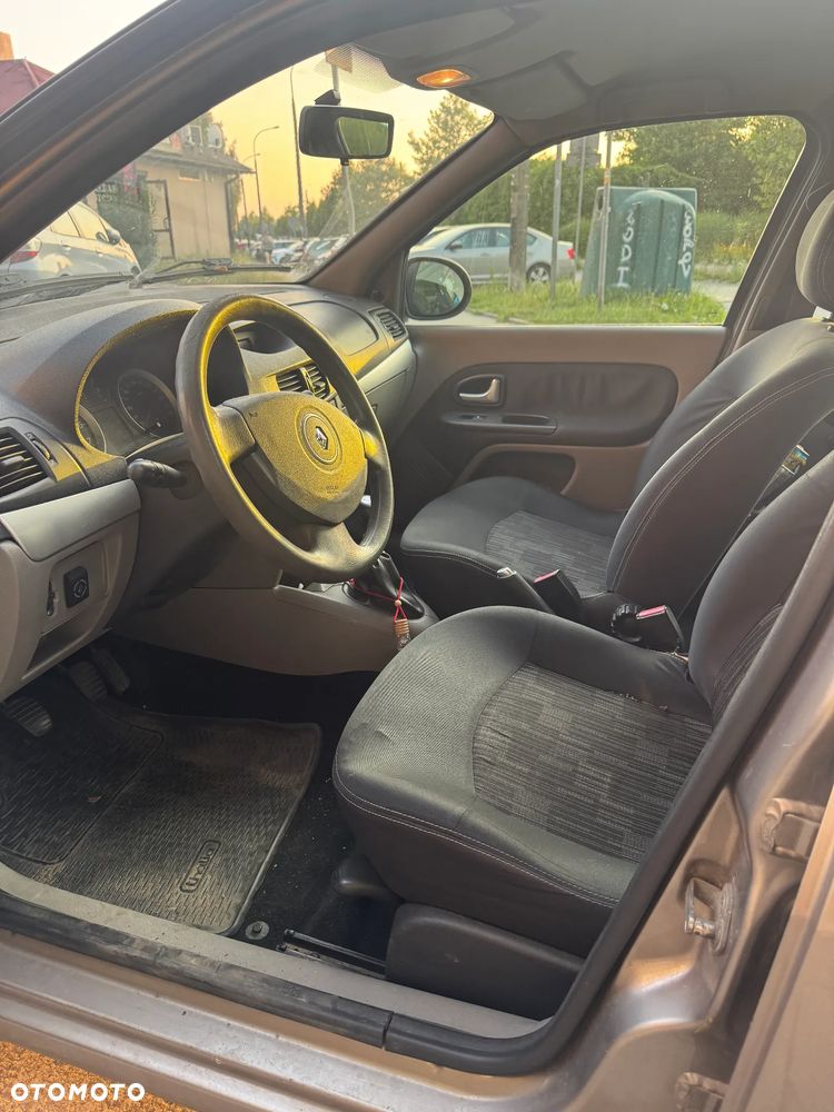 Renault Thalia 1.2 16V Alize - 20