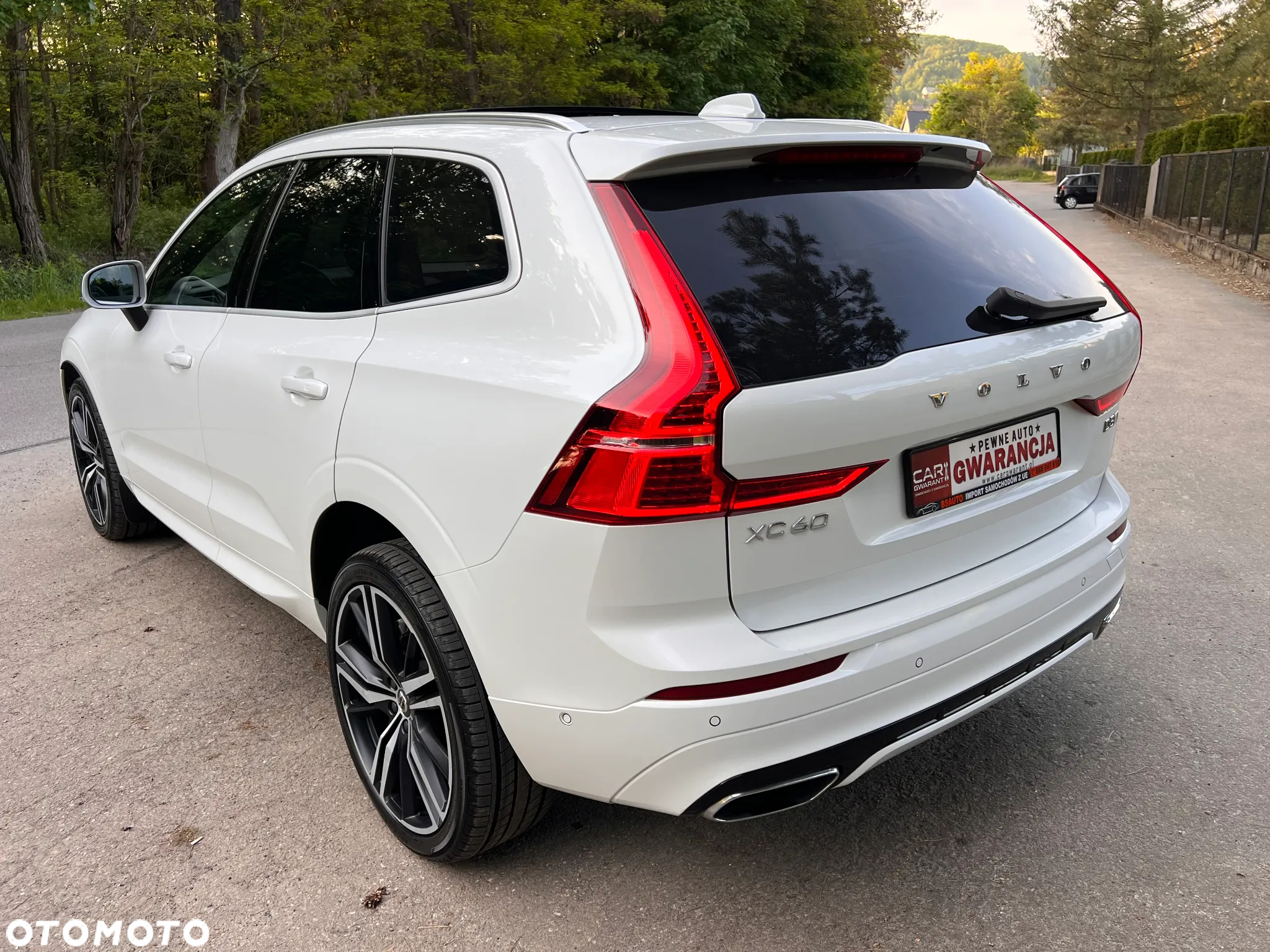Volvo XC 60 D5 AWD R-Design - 6
