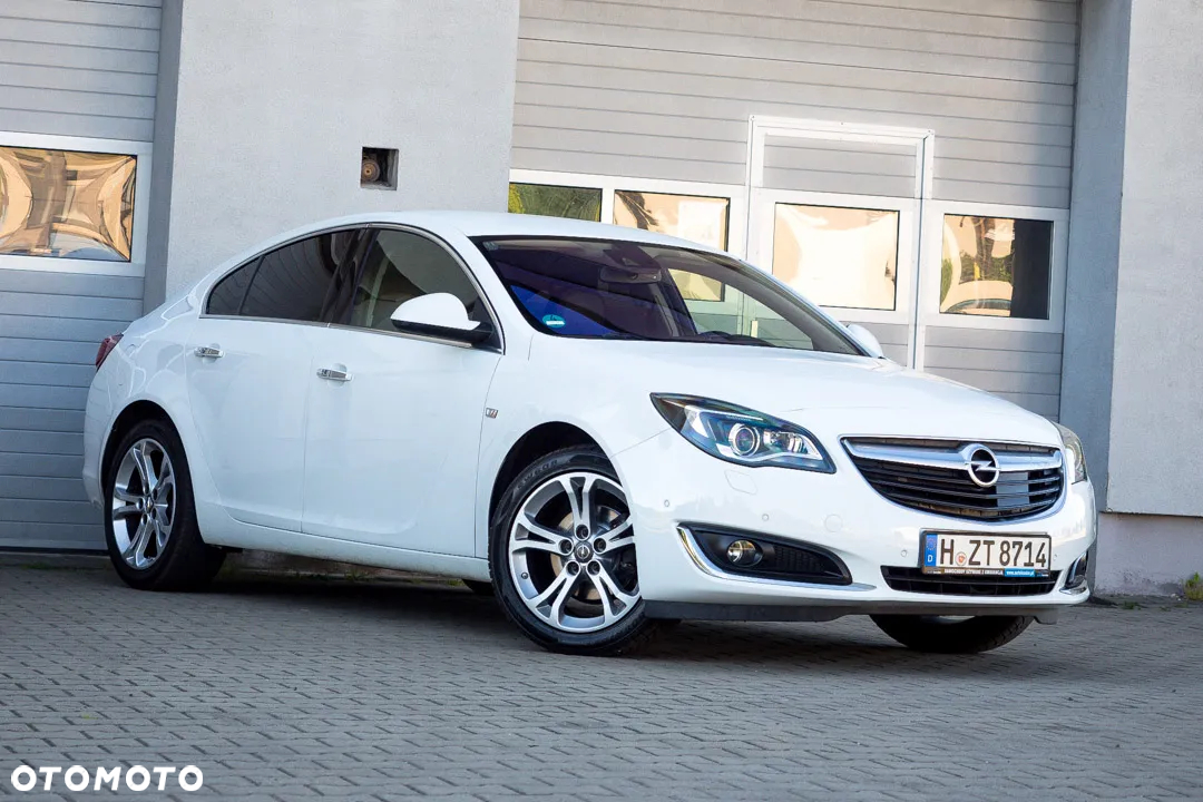Opel Insignia 1.6 T Cosmo S&S - 2