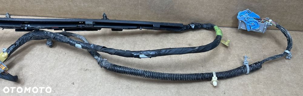 P8 GMC YUKON XL DENALI IV 2015 -  6.2 WIĄZKA INSTALACJA DACHU 84359165 - 4