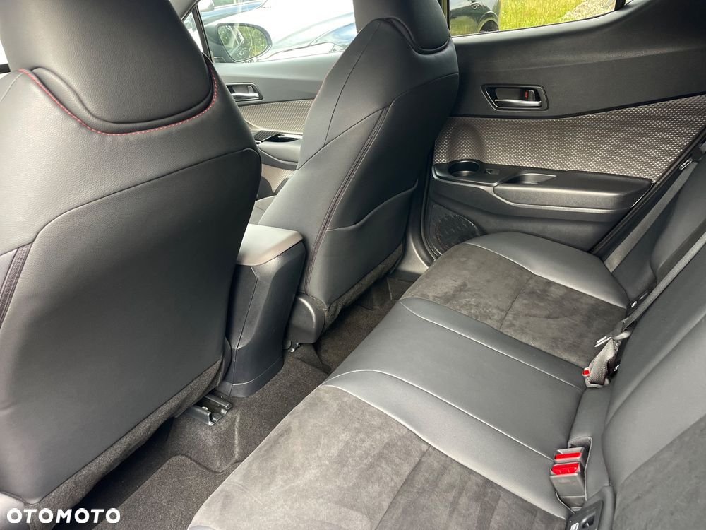 Toyota C-HR 1.8 Hybrid Prestige - 12