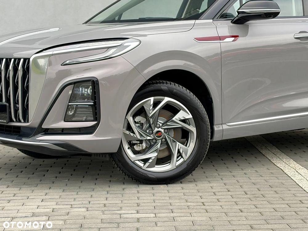 Hongqi HS3 - 19