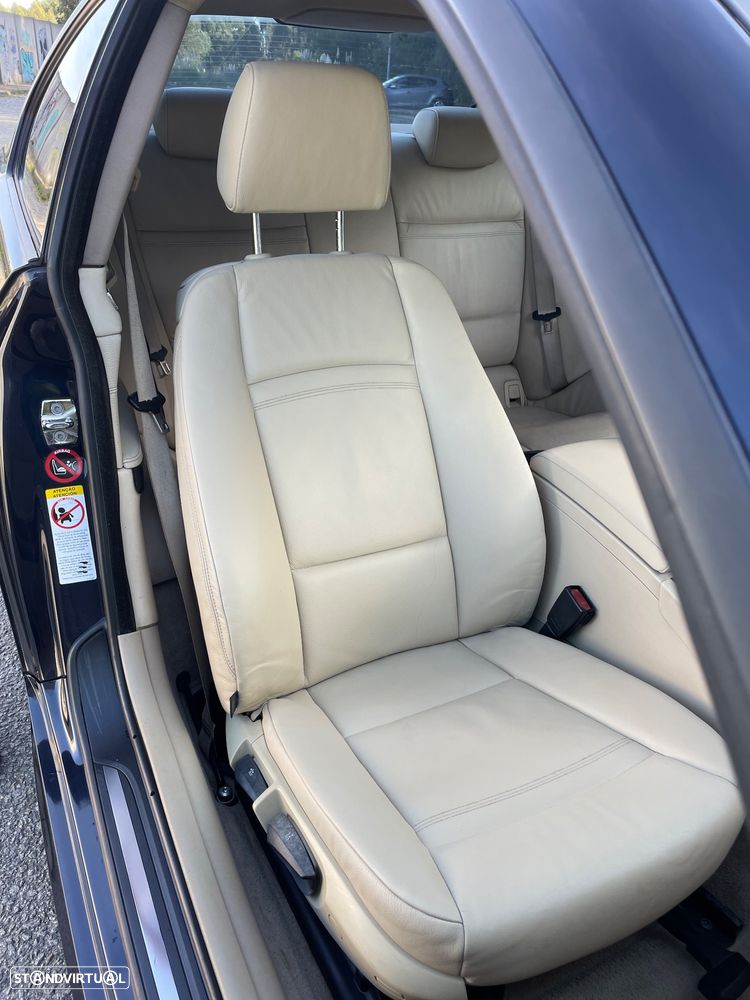 BMW 320 d Cabrio - 11