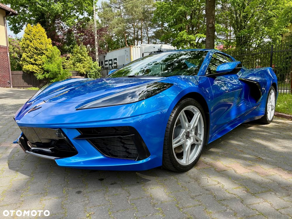Chevrolet Corvette - 12