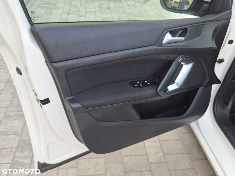 Peugeot 308 1.6 e-HDi Active S&S - 25