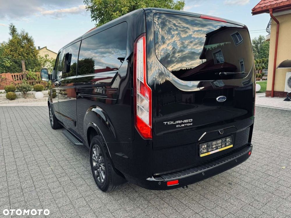 Ford Tourneo Custom - 5