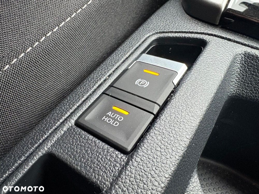 Volkswagen T-Roc 1.0 TSI Life - 25