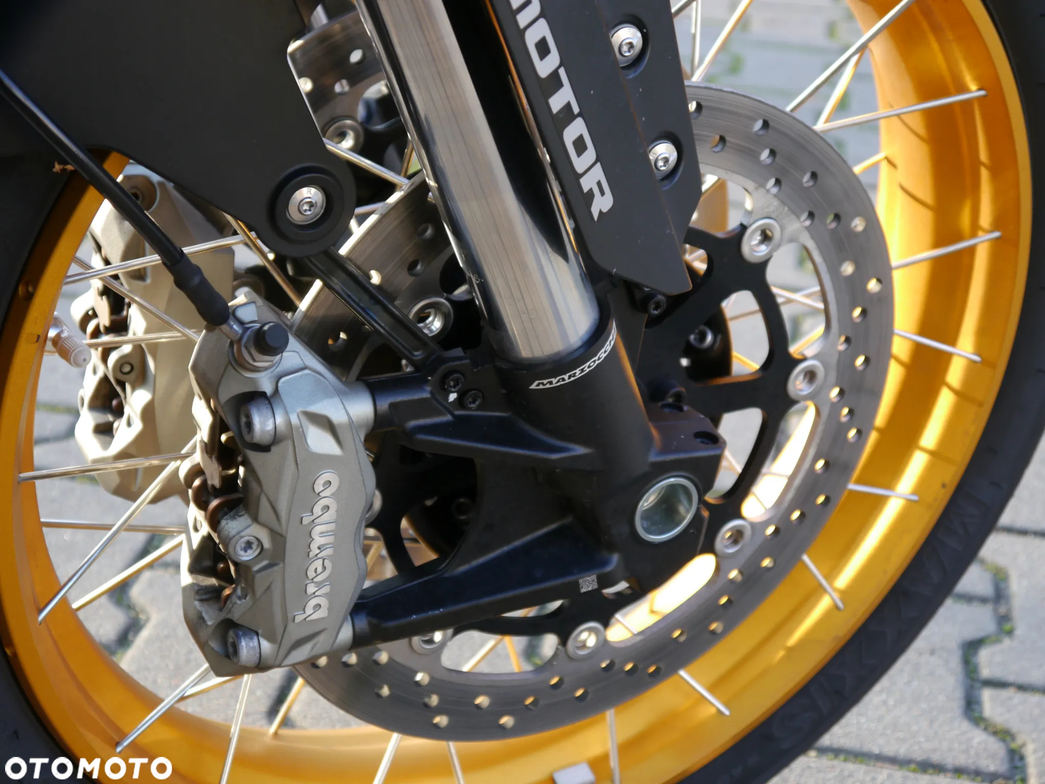 QJMOTOR SRT 800S - 9
