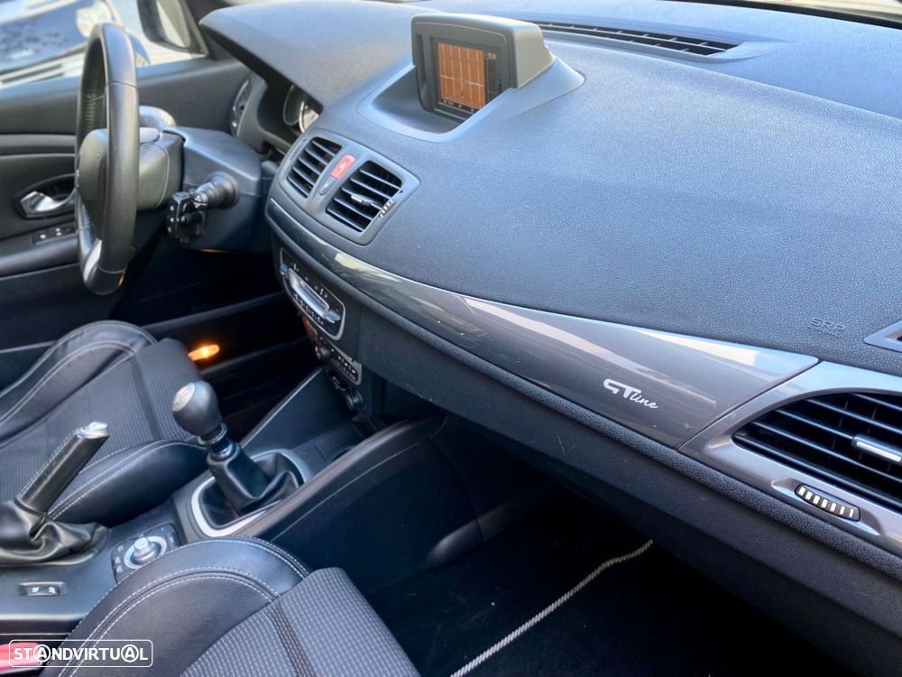 Renault Mégane Sport Tourer dCi 130 FAP Luxe - 23