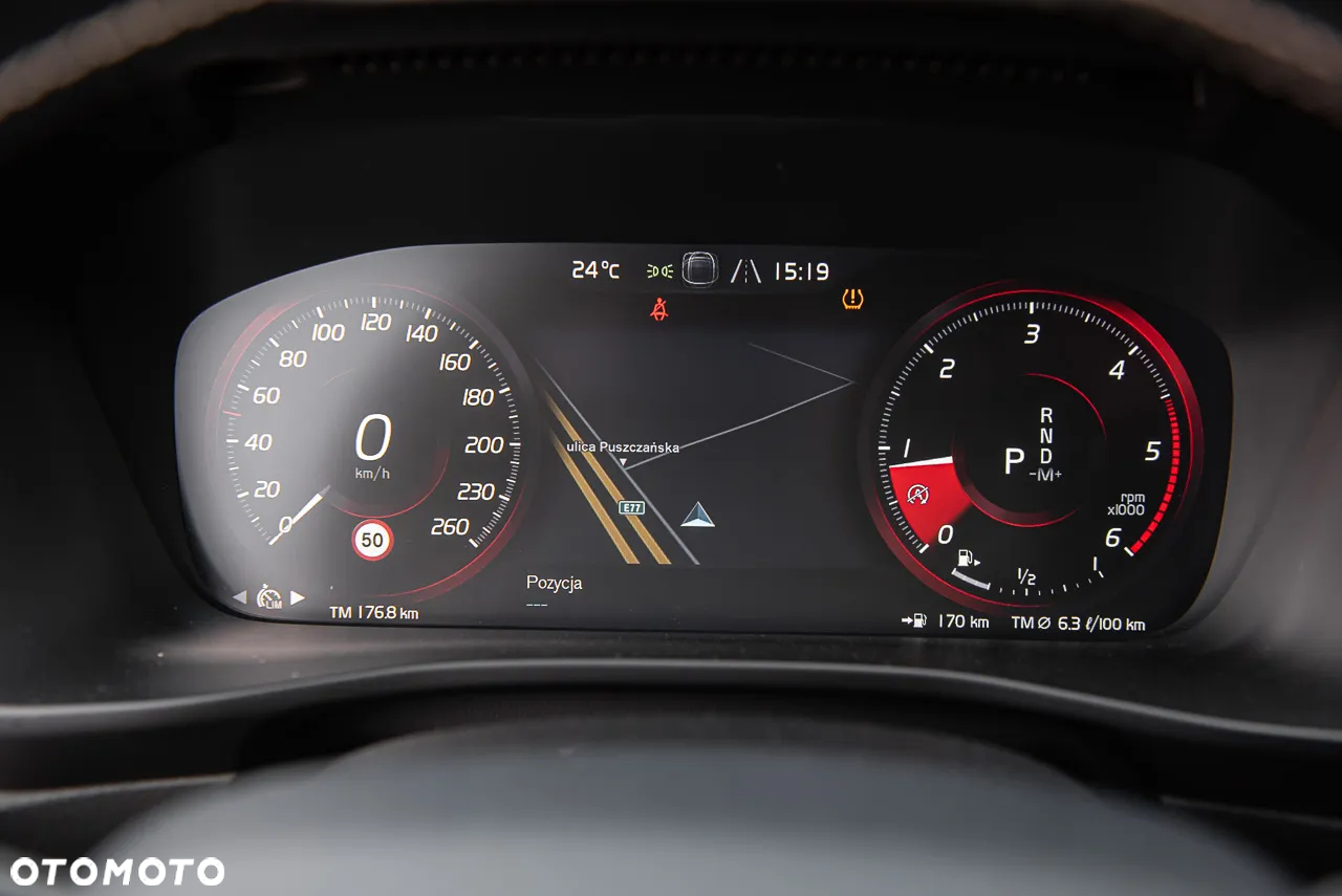 Volvo XC 40 D3 - 19