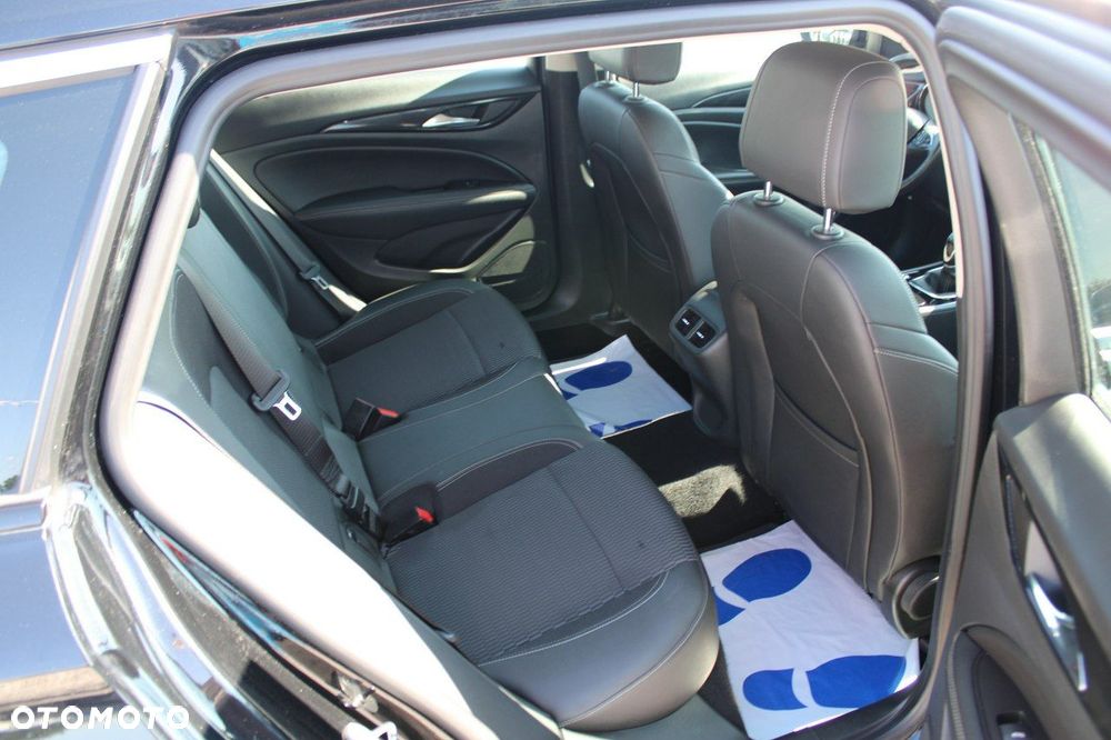 Opel Insignia - 37