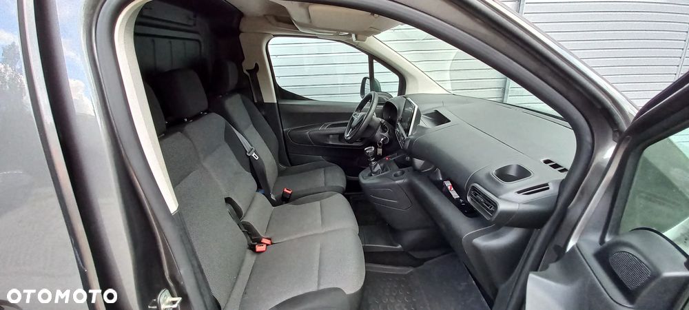 Opel COMBO - 20