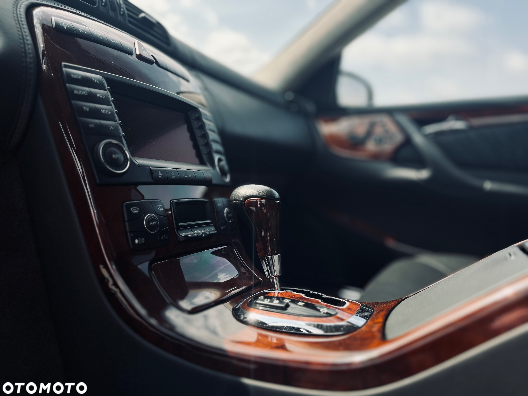 Mercedes-Benz CL - 10