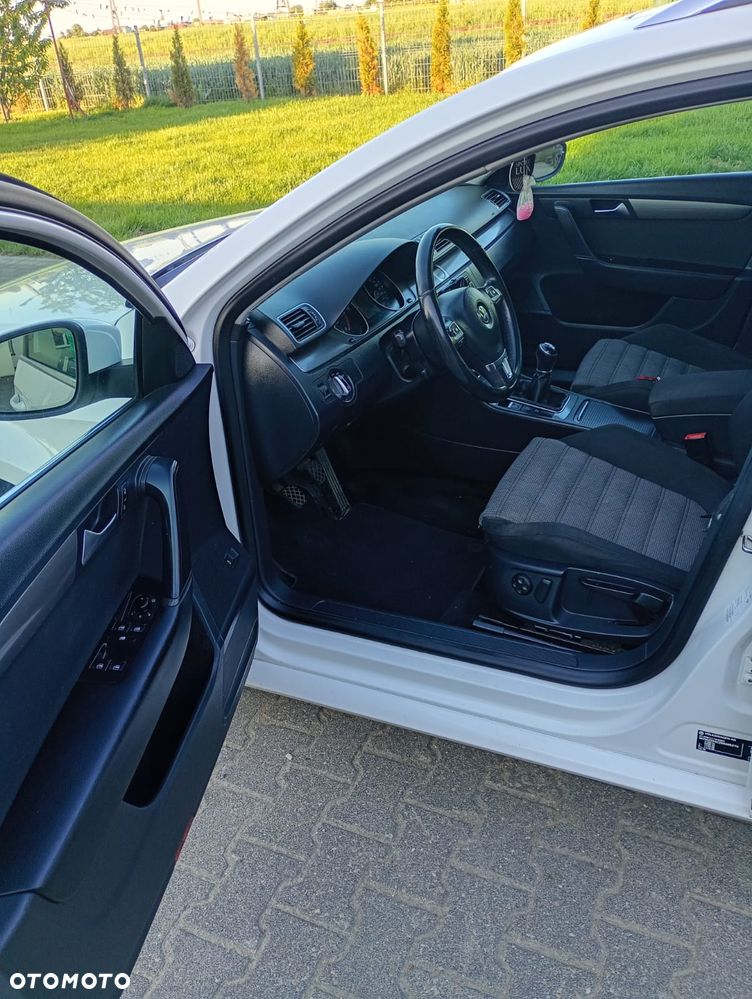 Volkswagen Passat - 9