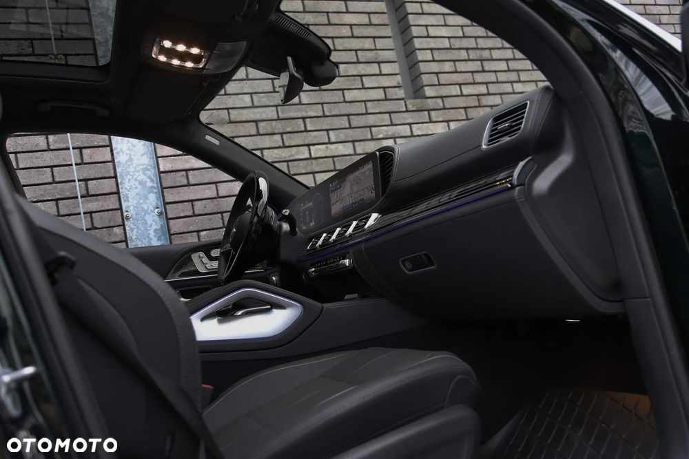 Mercedes-Benz GLS - 30