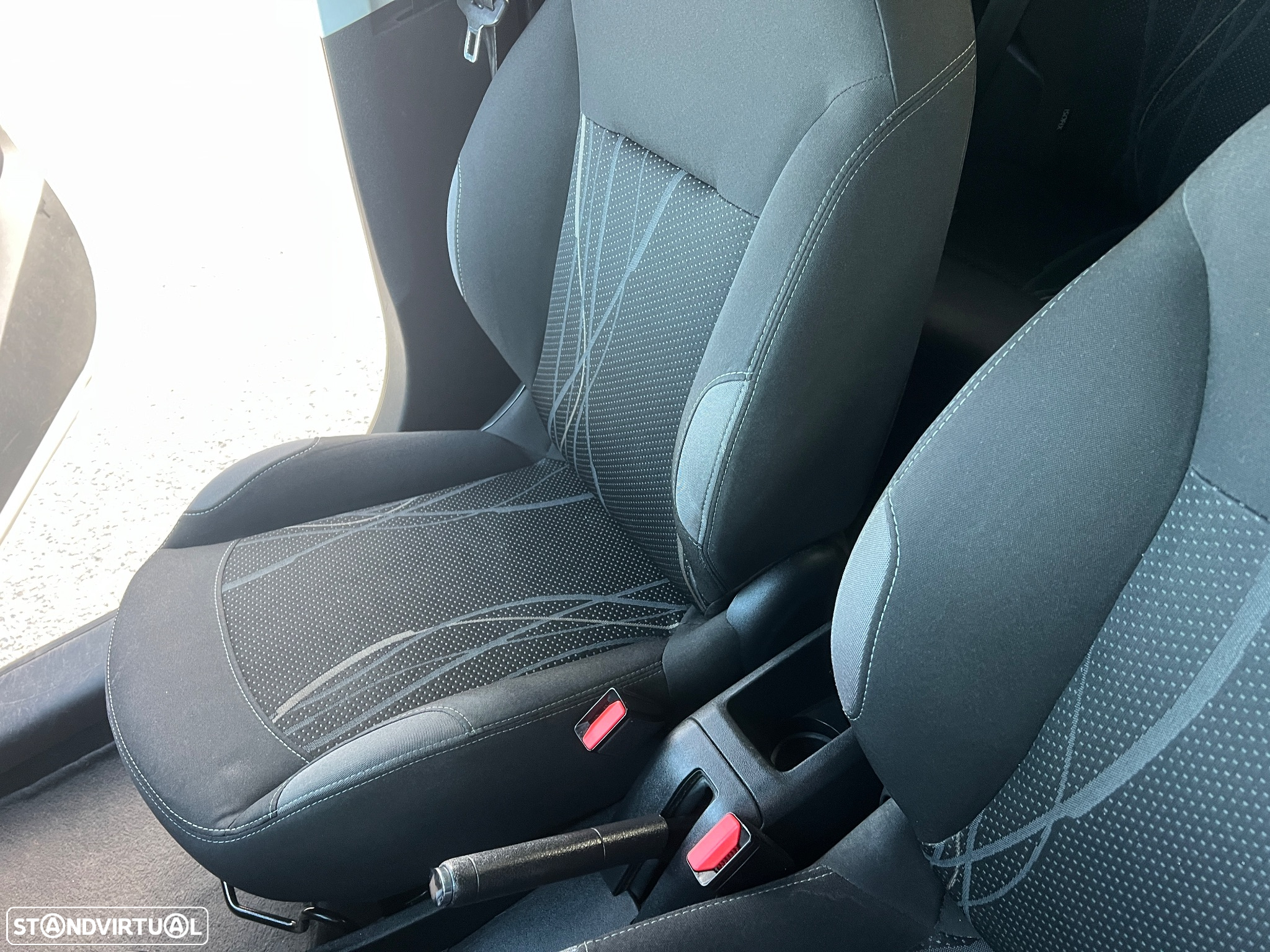 Peugeot 208 1.4 HDi Active - 27