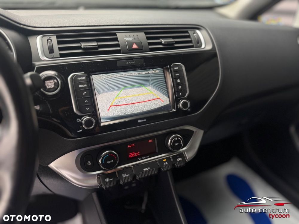 Kia Rio - 17