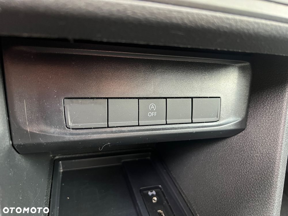 Volkswagen Caddy Maxi 2.0 TDI Comfortline DSG - 24