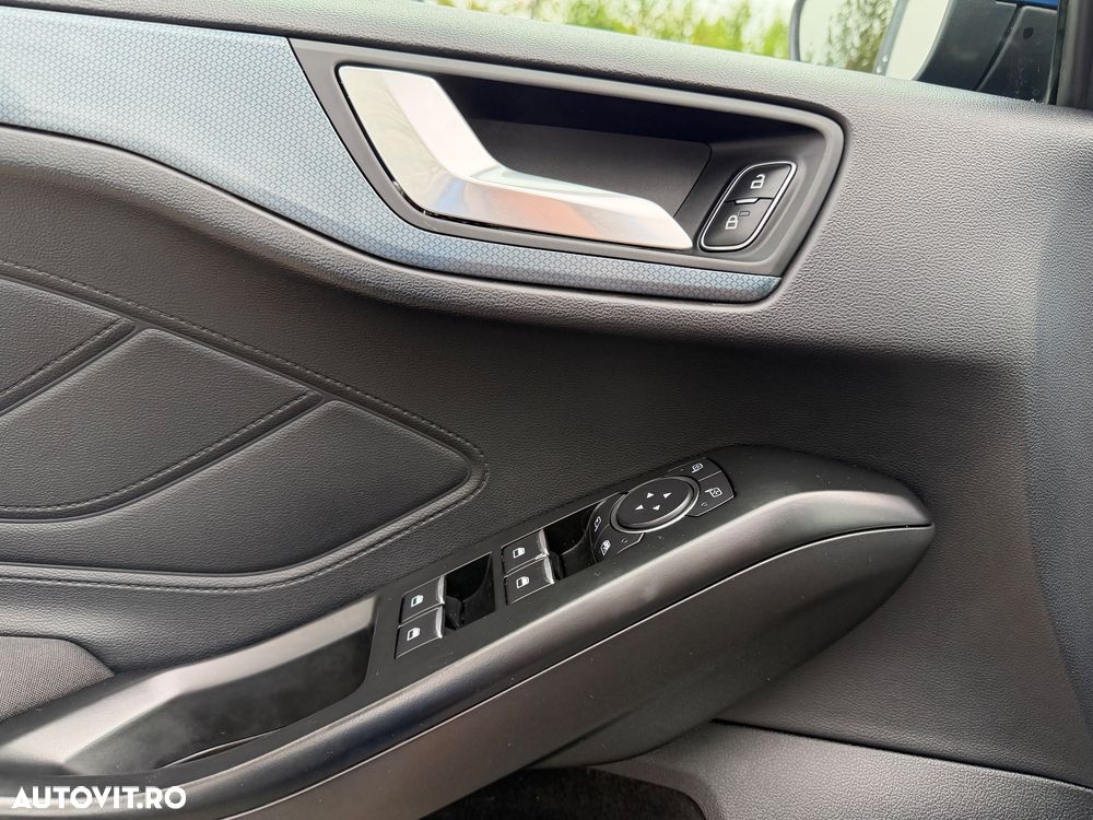 Ford Focus 1.0 EcoBoost Hybrid ACTIVE STYLE - 12