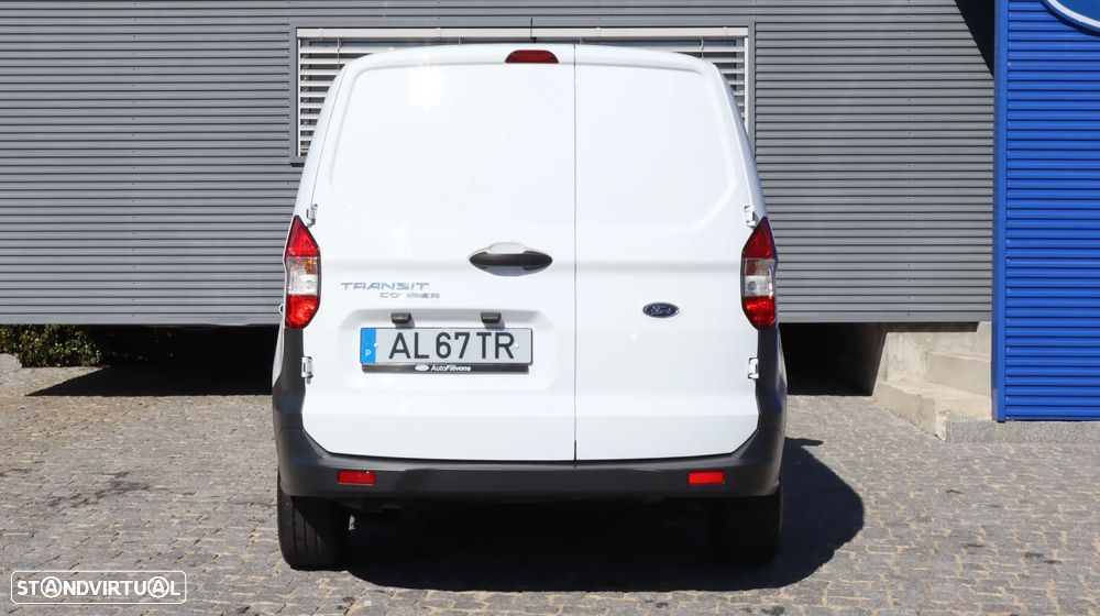 Ford Courier Van - 12