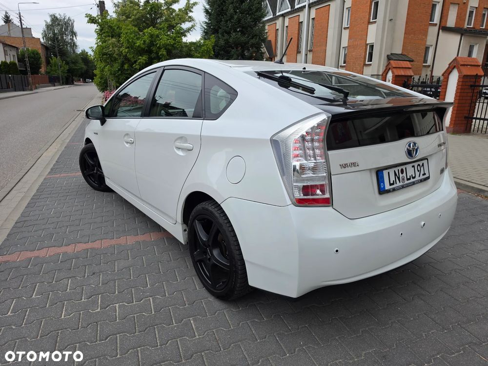 Toyota Prius 1.8 HSD Sol - 6
