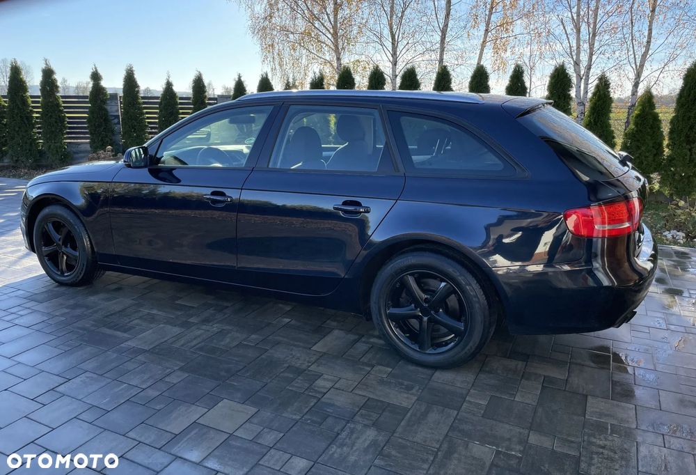 Audi A4 Avant - 16