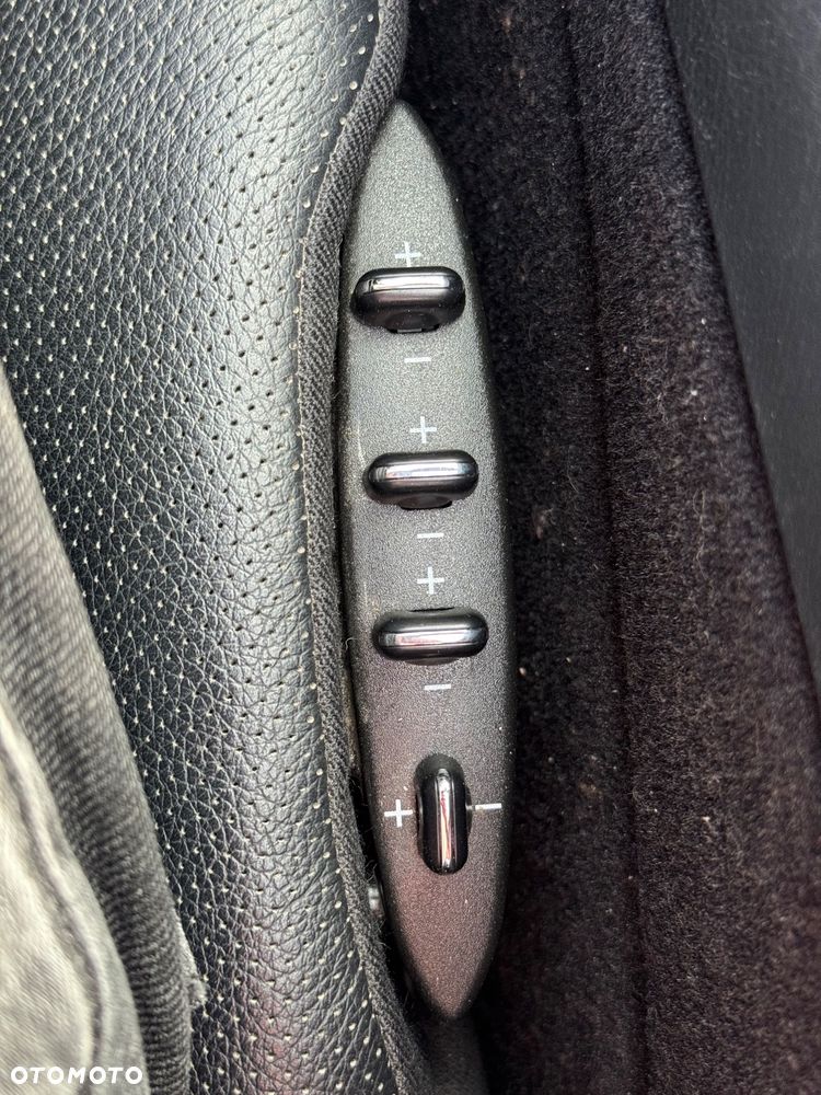 Mercedes-Benz CLK - 7