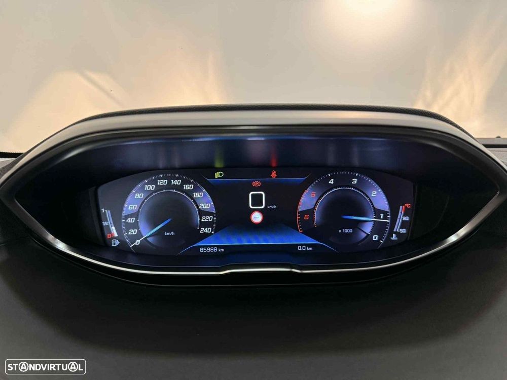 Peugeot 3008 1.5 BlueHDi Active - 14