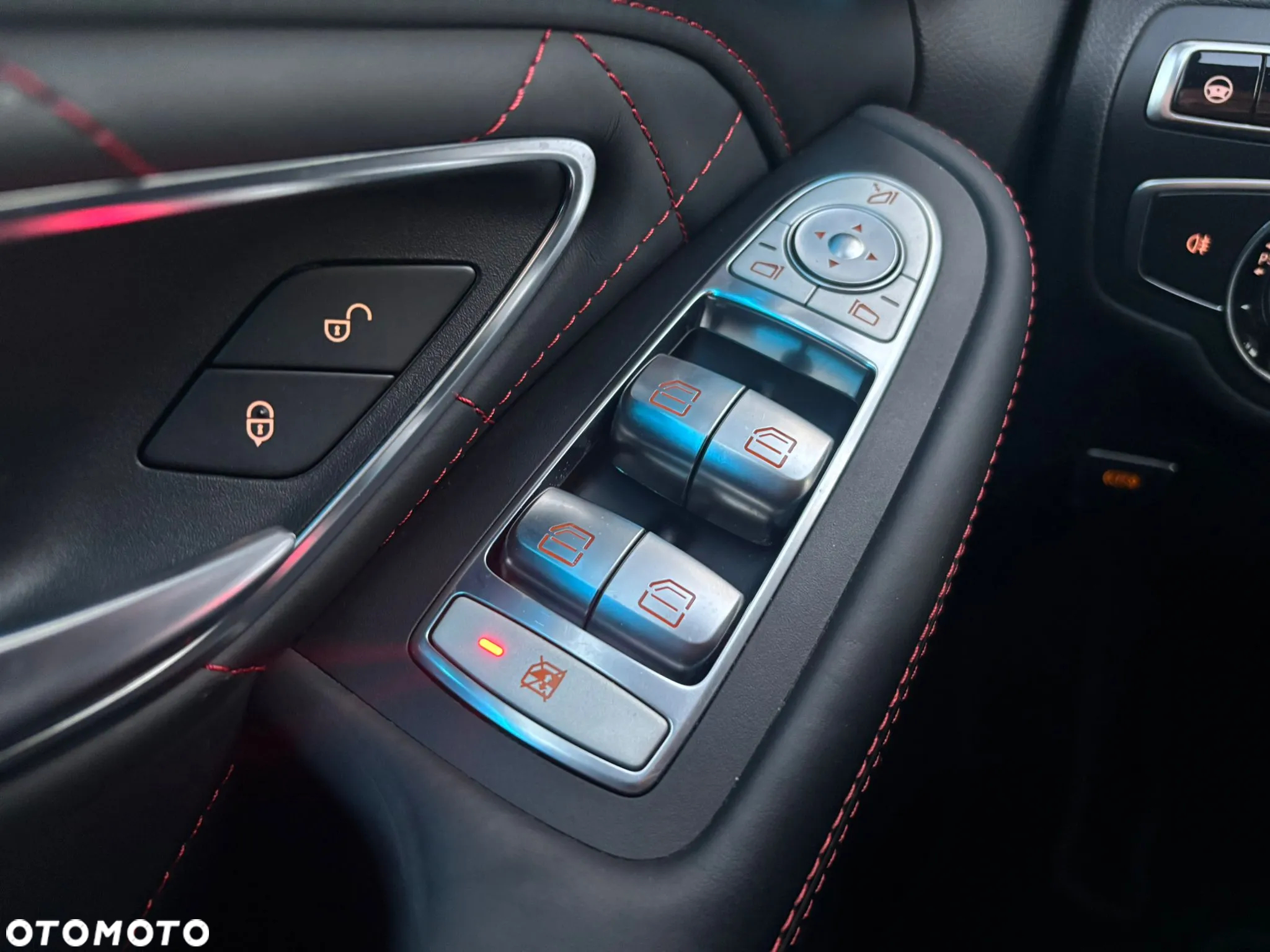 Mercedes-Benz Klasa C AMG 63 S AMG Speedshift 7G-MCT Edition 1 - 36