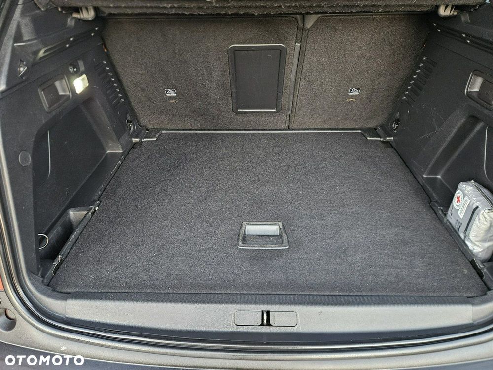 Peugeot 3008 1.5 BlueHDi GT S&S EAT8 - 36