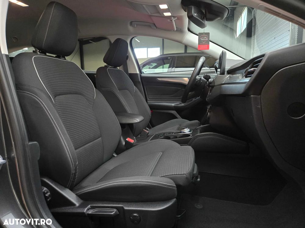 Ford Focus 2.0 EcoBlue Titanium - 23