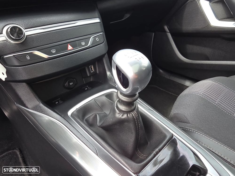 Peugeot 308 BlueHDi 130 Allure Pack - 27