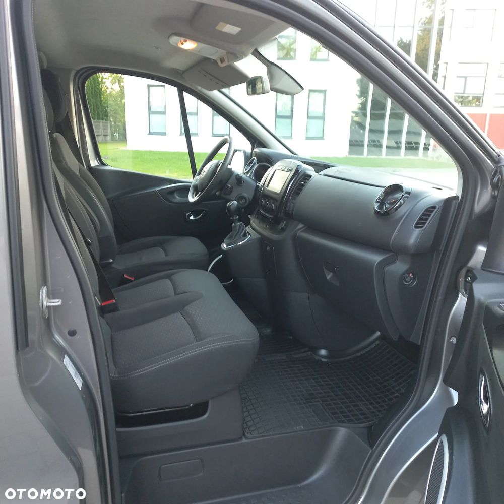 Opel Vivaro L2H1 2,9t Elegance Business - 9