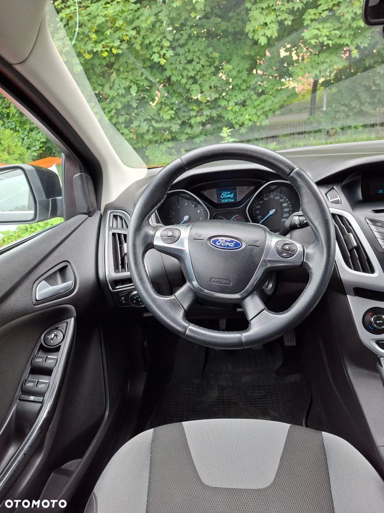 Ford Focus - 17