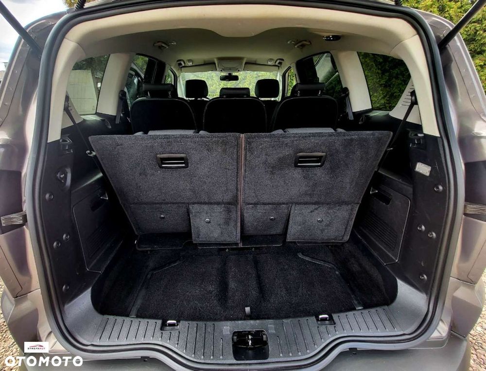Ford S-Max - 27
