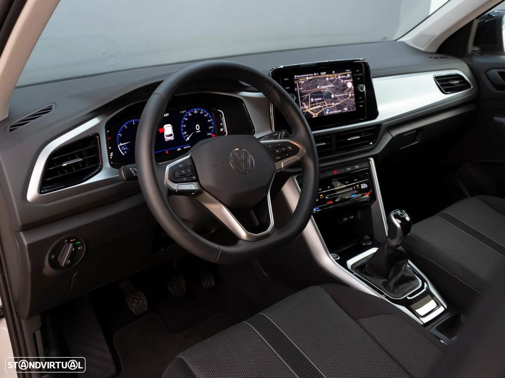 VW T-Roc 1.0 TSI Urban - 16