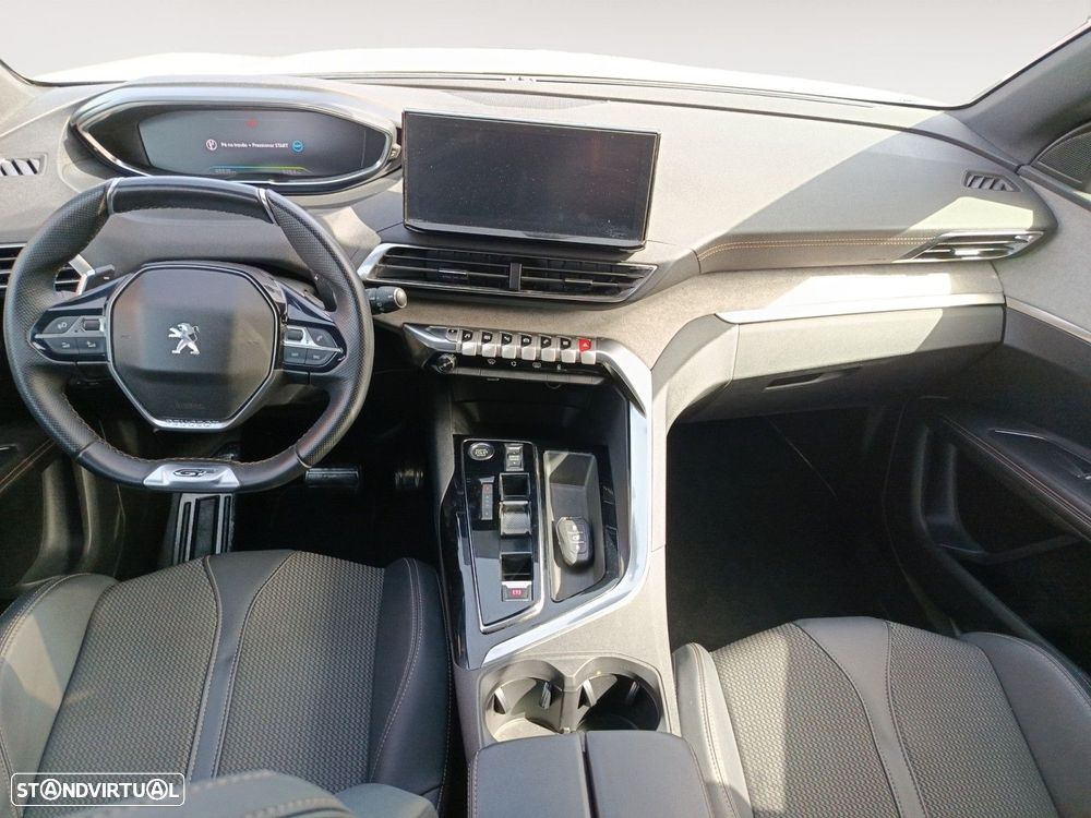 Peugeot 3008 1.6 Hybrid GT e-EAT8 — fotografia 10