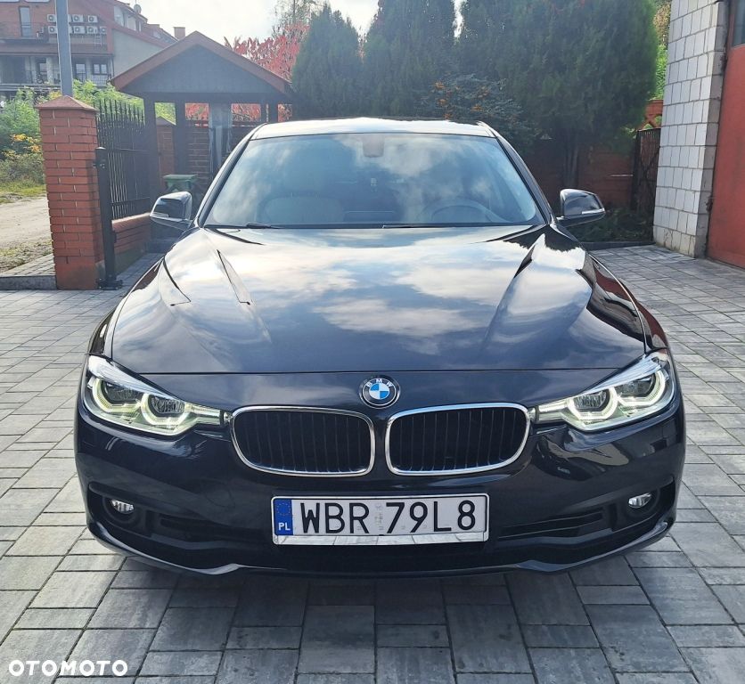 BMW 3 Series 2018 photo 4