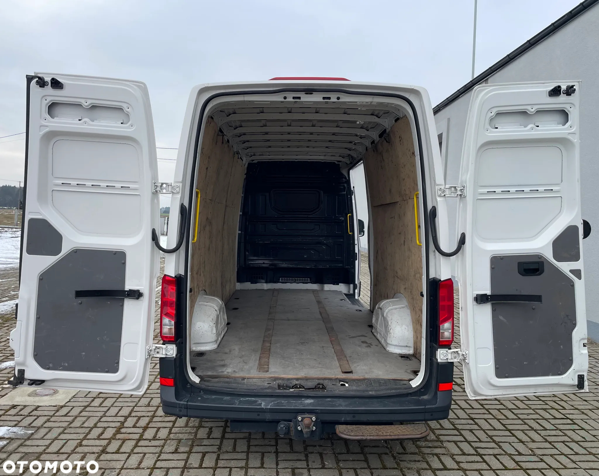 Volkswagen Crafter - 11