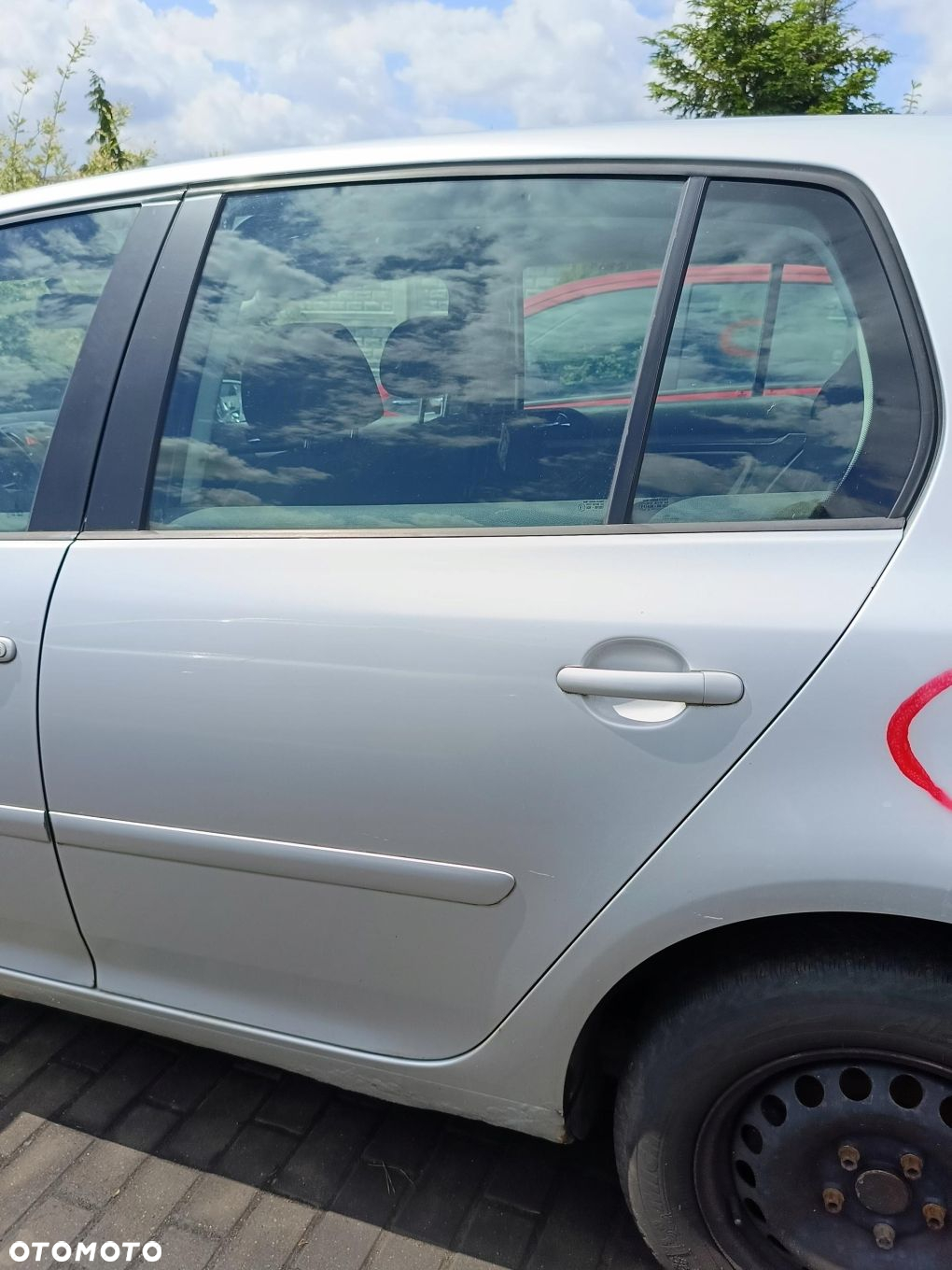 VW Golf V 5 03-09 DRZWI LEWE tylne tył kod lakieru LA7W - 2
