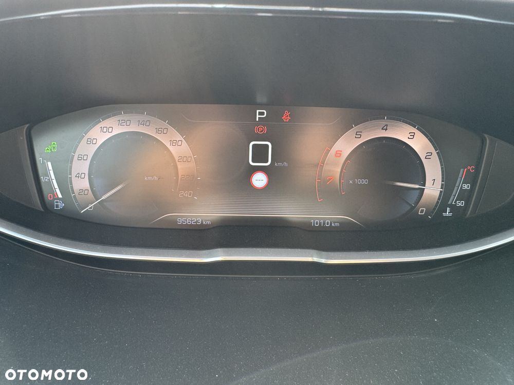 Peugeot 3008 1.6 THP Active S&S EAT6 - 10