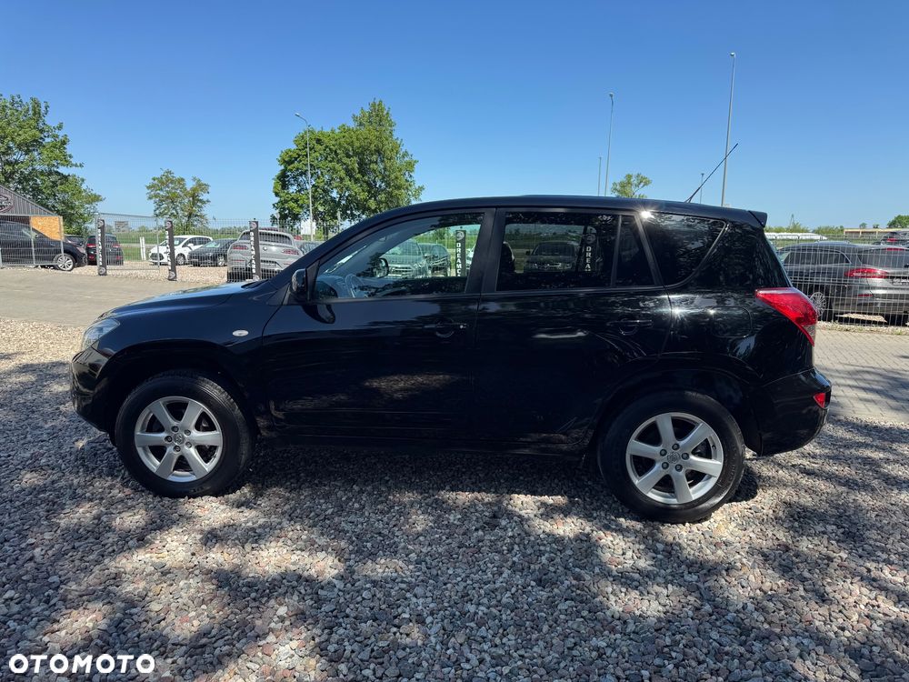 Toyota RAV4 - 7