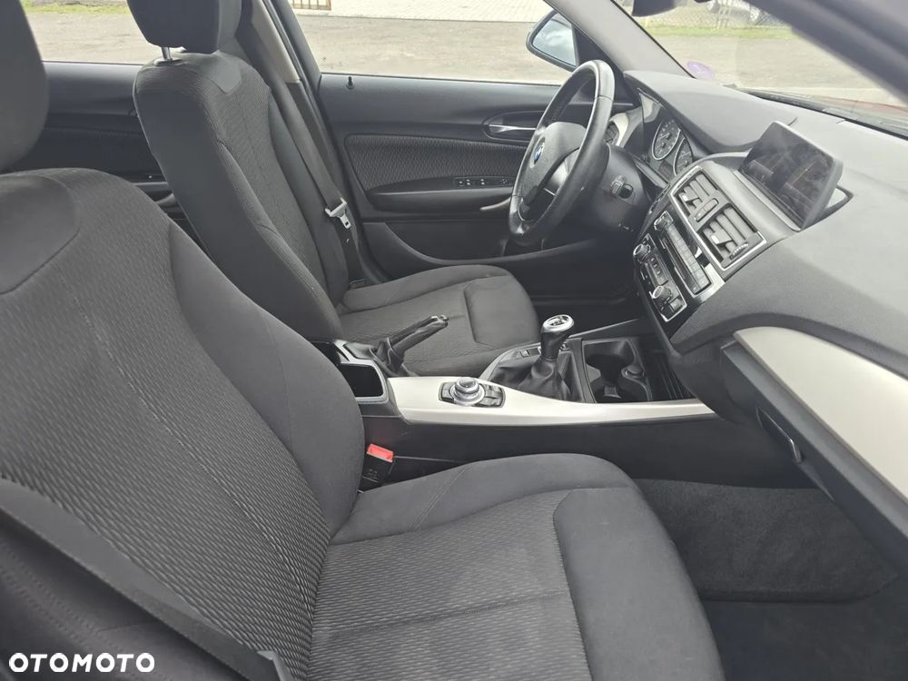 BMW Seria 1 116i - 18